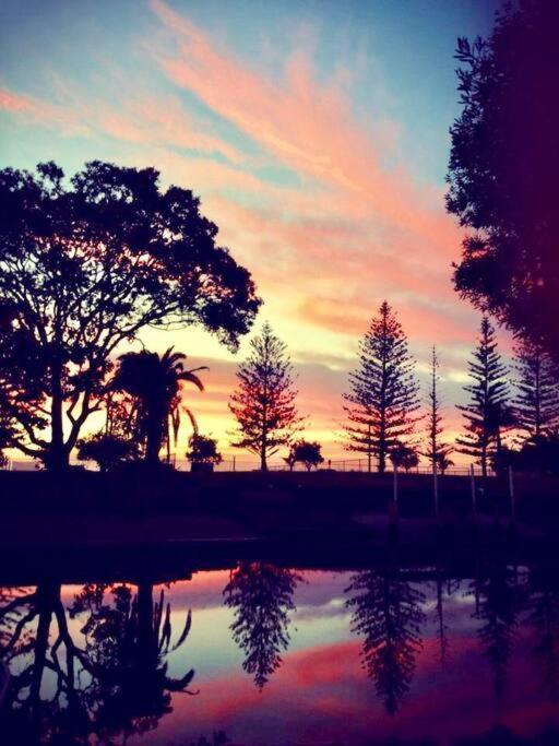 Broadwater Canal Frontage-Runaway Bay-Boat Ramp Gold Coast Luaran gambar