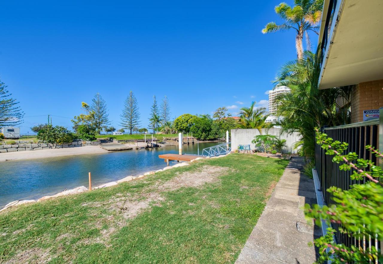 Broadwater Canal Frontage-Runaway Bay-Boat Ramp Gold Coast Luaran gambar